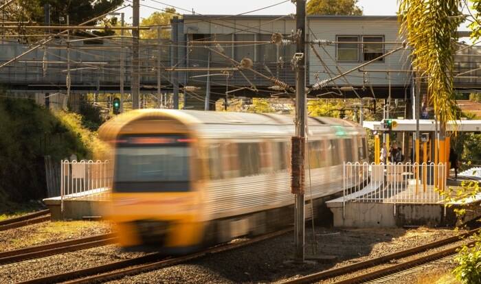 Taringa train station